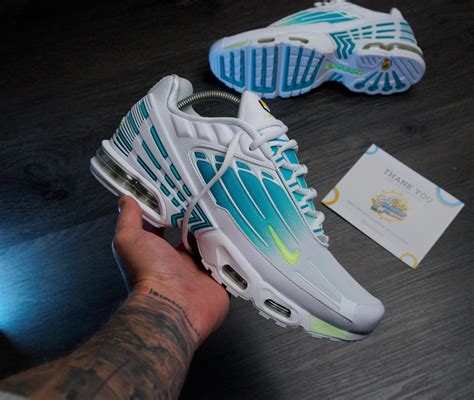 soleseason nike tn3